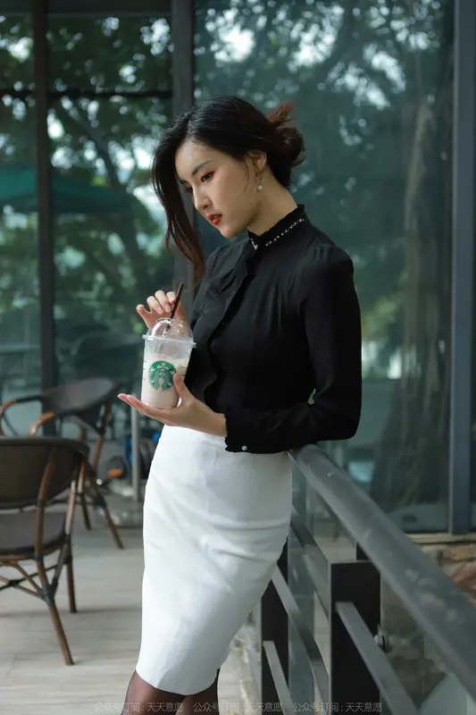 2022.05.15 丝享家 1089:小宝《黑丝黑衬衣》 - IESS